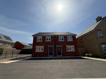 2 bedroom semi detached house for sale