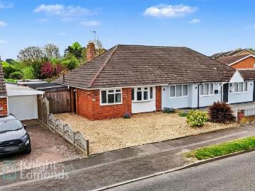 2 bedroom semi detached house for sale