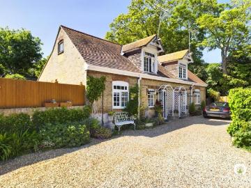 Thanet, Manston Road CT12 Ramsgate - Garden