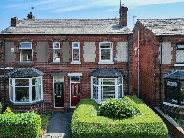 2 bedroom semi detached house for sale