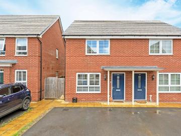 2 bedroom semi detached house for sale