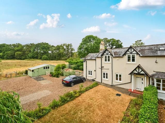 2 bedroom semi detached house for sale