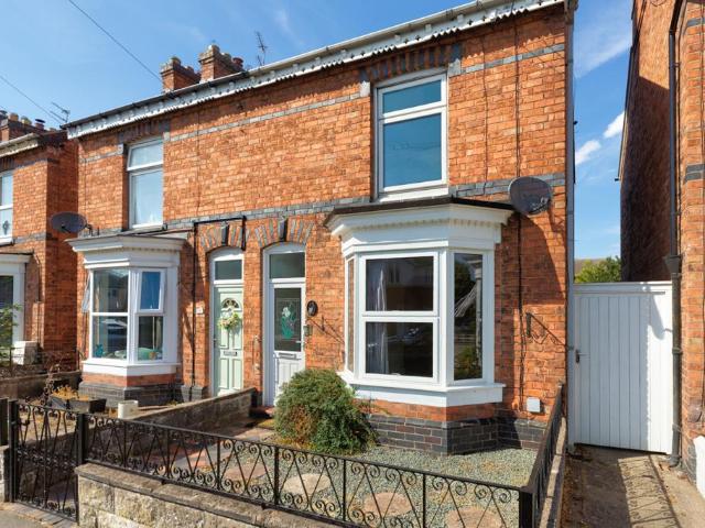 2 bedroom semi detached house for sale