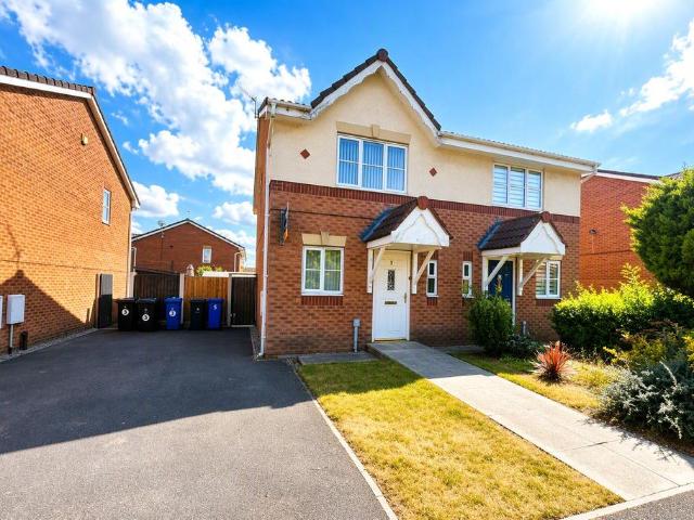 2 bedroom semi detached house for sale