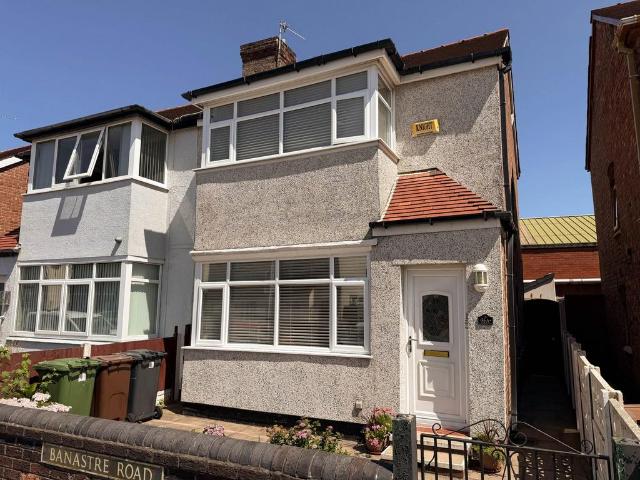 2 bedroom semi detached house for sale