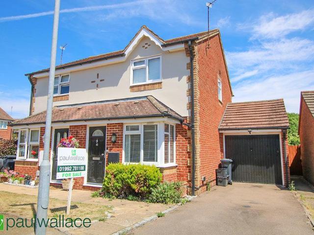 2 bedroom semi detached house for sale