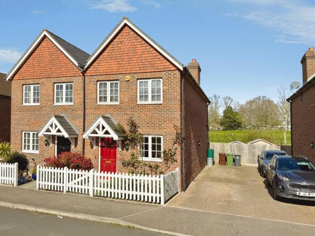 2 bedroom semi detached house for sale