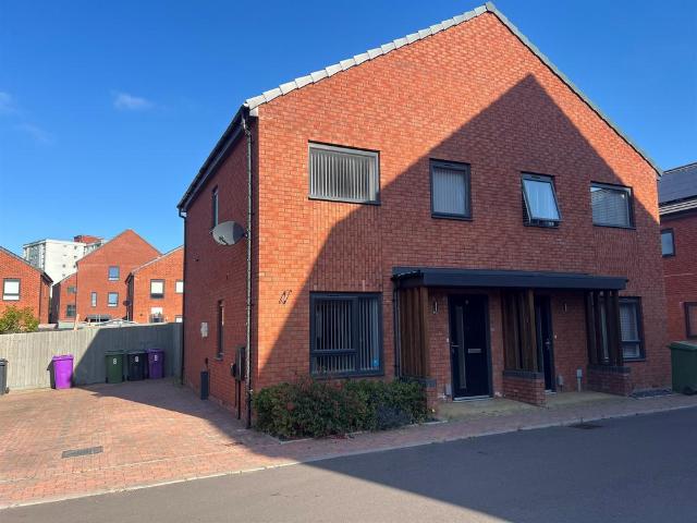 2 bedroom semi detached house for sale