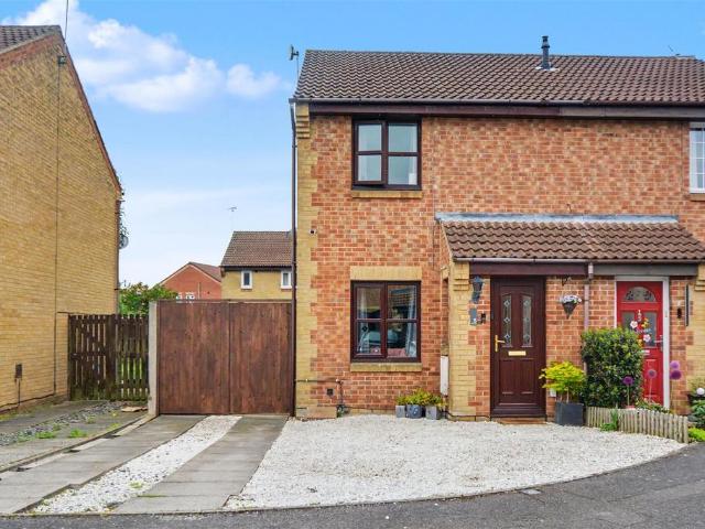 2 bedroom semi detached house for sale