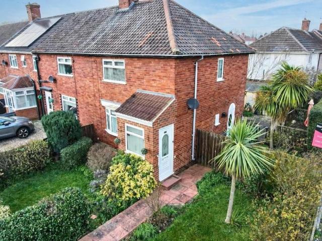 2 bedroom semi detached house for sale