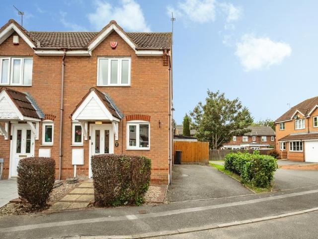 2 bedroom semi detached house for sale