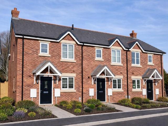 2 bedroom semi detached house for sale