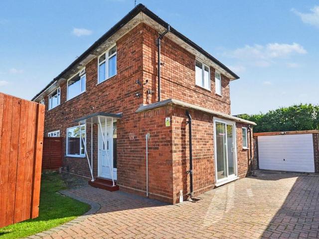 2 bedroom semi detached house for sale