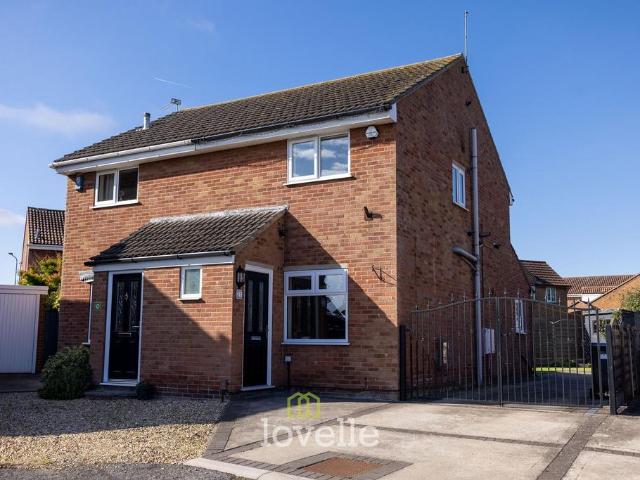 2 bedroom semi detached house for sale