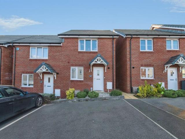 2 bedroom semi detached house for sale