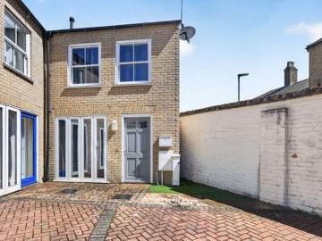 2 bedroom semi detached house for sale