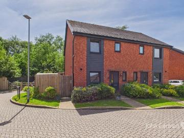2 bedroom semi detached house for sale