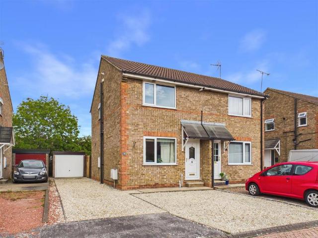 2 bedroom semi detached house for sale