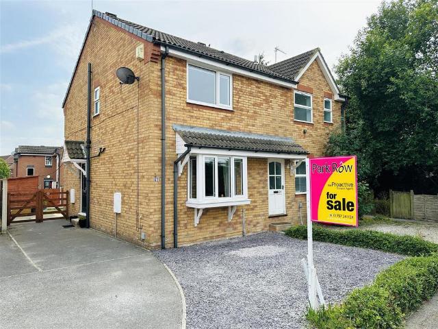 2 bedroom semi detached house for sale