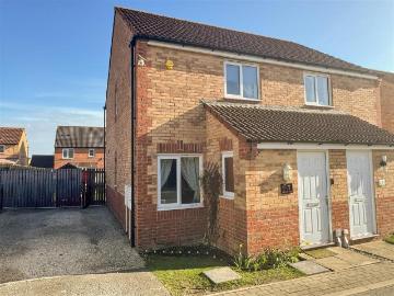 2 bedroom semi detached house for sale