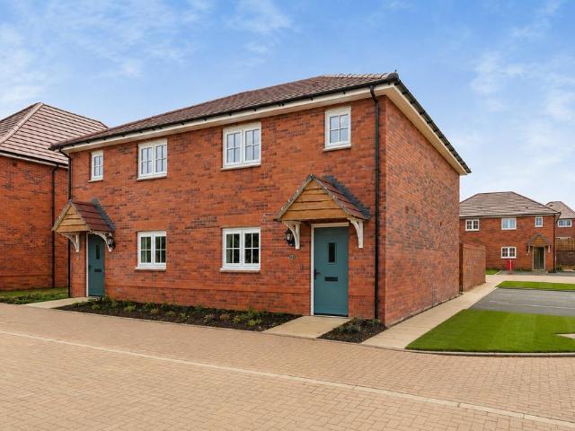 2 bedroom semi detached house for sale