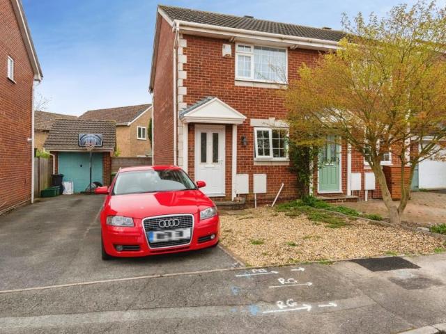 2 bedroom semi detached house for sale