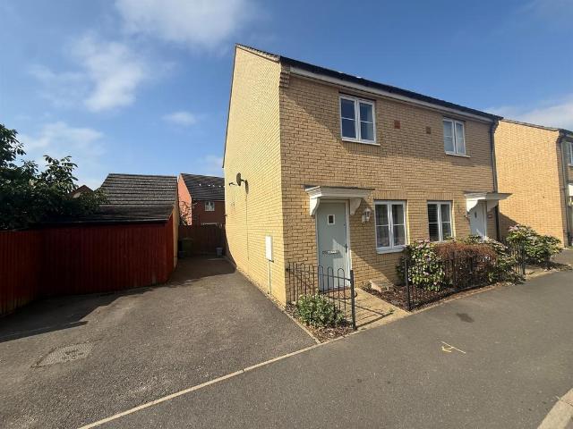 2 bedroom semi detached house for sale