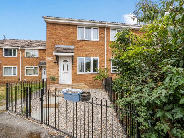 2 bedroom semi detached house for sale