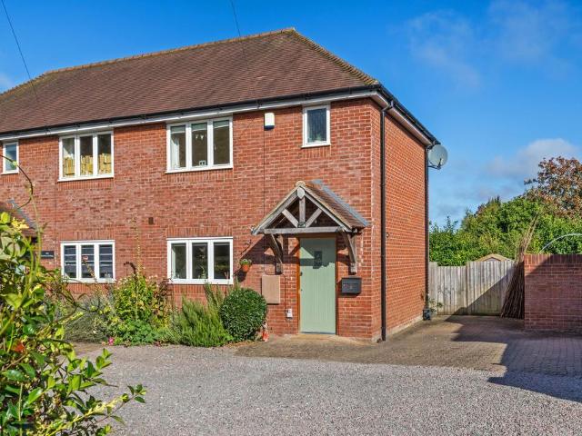 2 bedroom semi detached house for sale