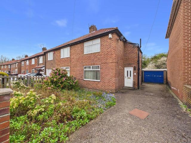 2 bedroom semi detached house for sale