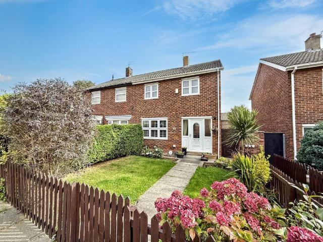 2 bedroom semi detached house for sale