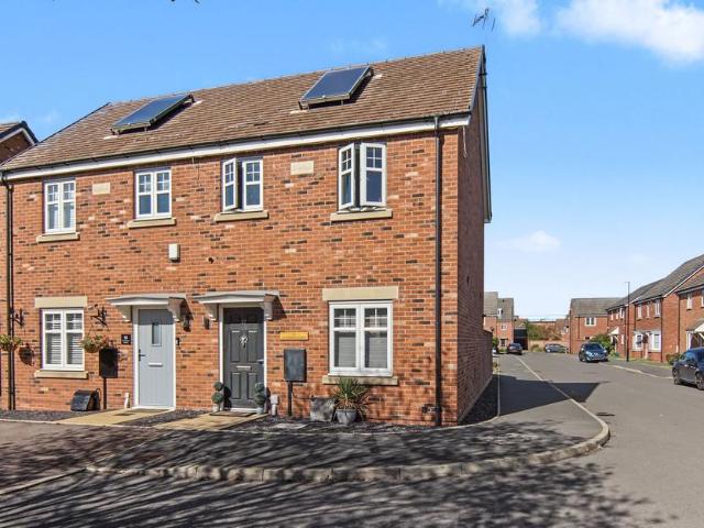2 bedroom semi detached house for sale
