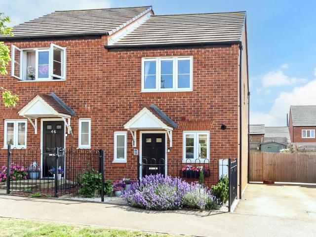 2 bedroom semi detached house for sale