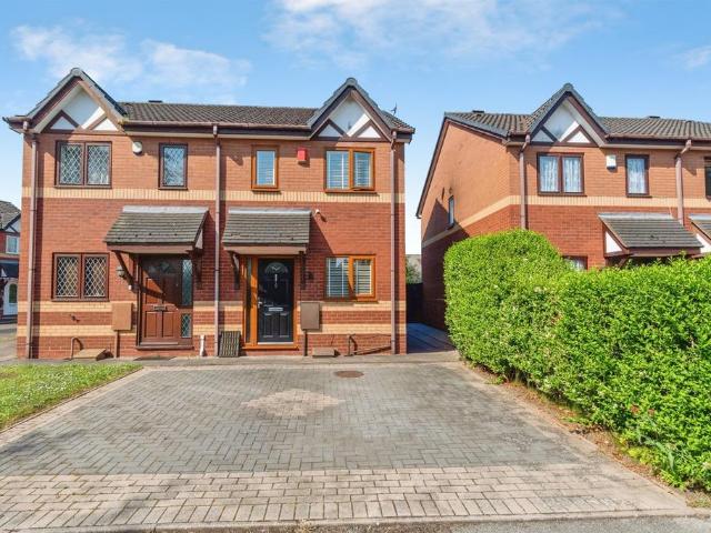 2 bedroom semi detached house for sale