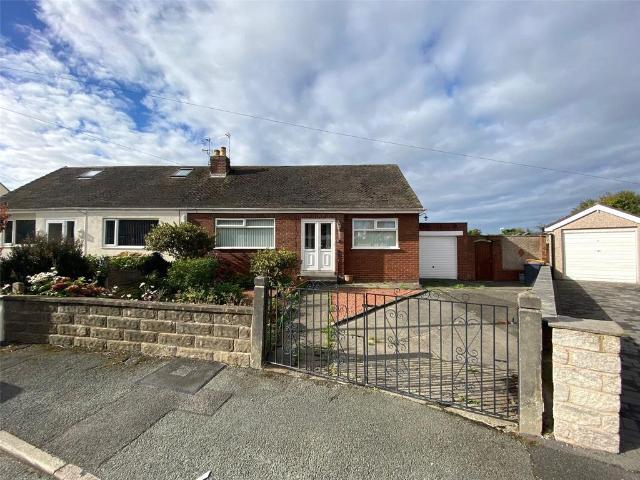 2 bedroom semi detached house for sale