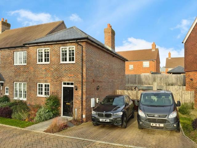 2 bedroom semi detached house for sale
