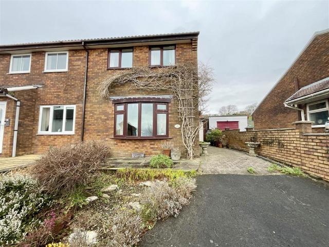 2 bedroom semi detached house for sale