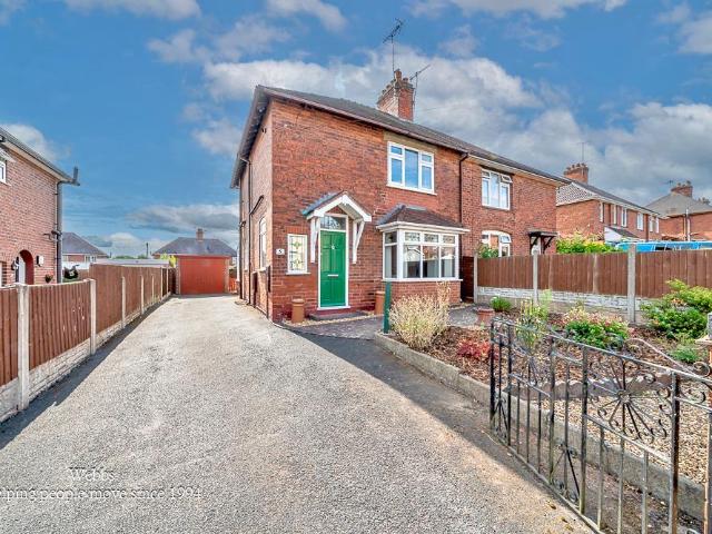2 bedroom semi detached house for sale