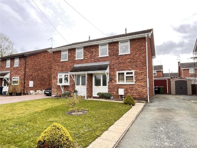 2 bedroom semi detached house for sale