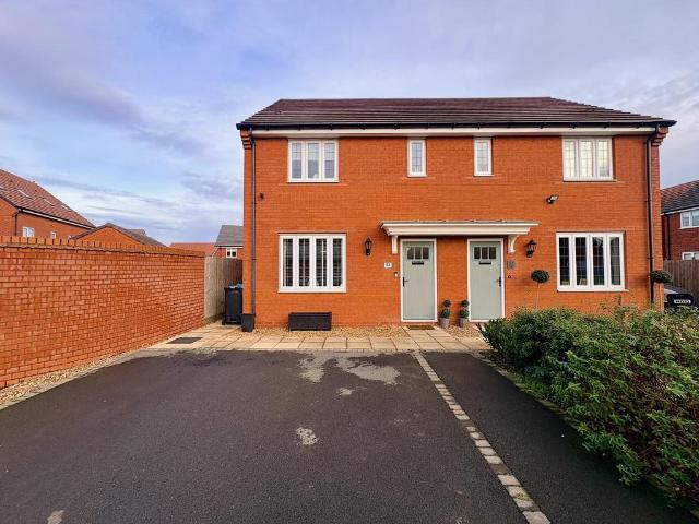 2 bedroom semi detached house for sale