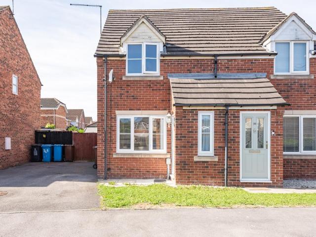 2 bedroom semi detached house for sale