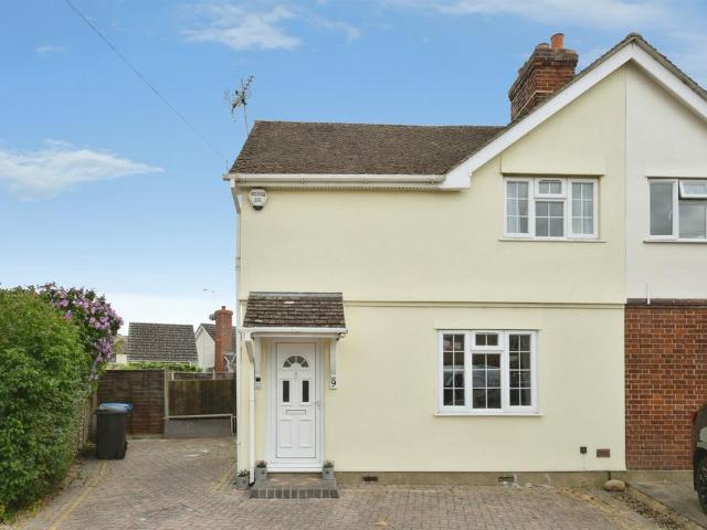 2 bedroom semi detached house for sale