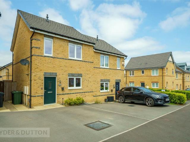 2 bedroom semi detached house for sale