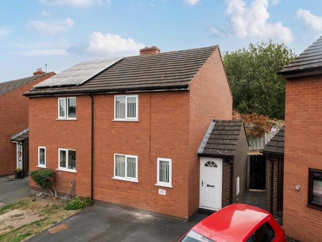 2 bedroom semi detached house for sale