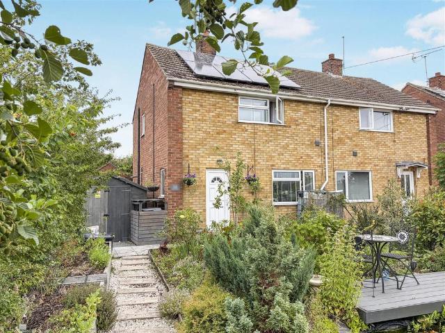 2 bedroom semi detached house for sale