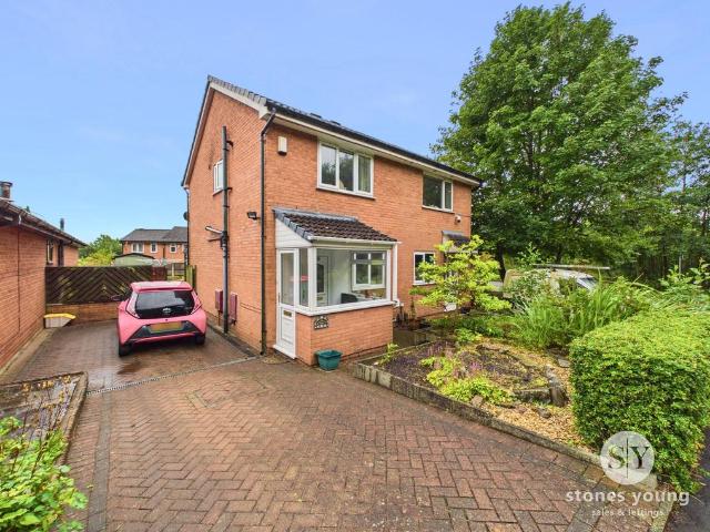 2 bedroom semi detached house for sale