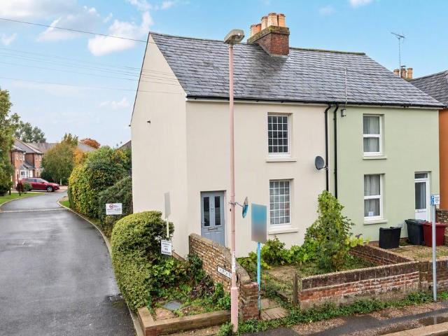 2 bedroom semi detached house for sale