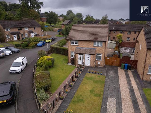 2 bedroom semi detached house for sale