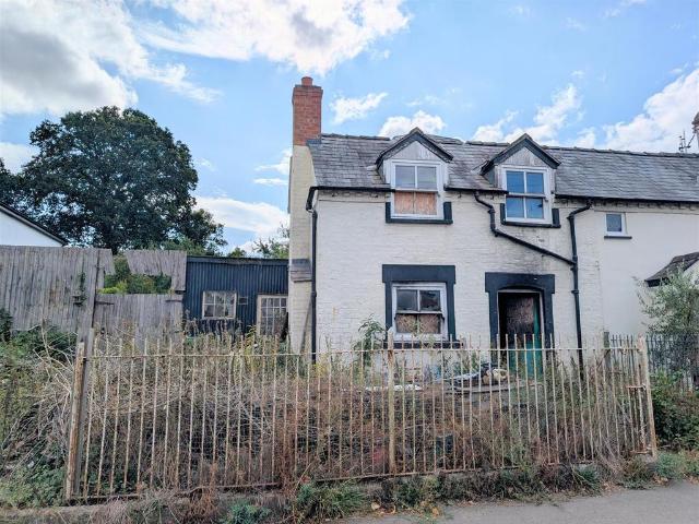 2 bedroom semi detached house for sale