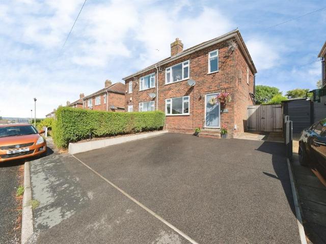2 bedroom semi detached house for sale